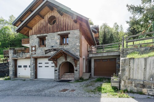 Apartment 'Edelweiss' with Mountain View, Shared Terrace and Wi-Fi