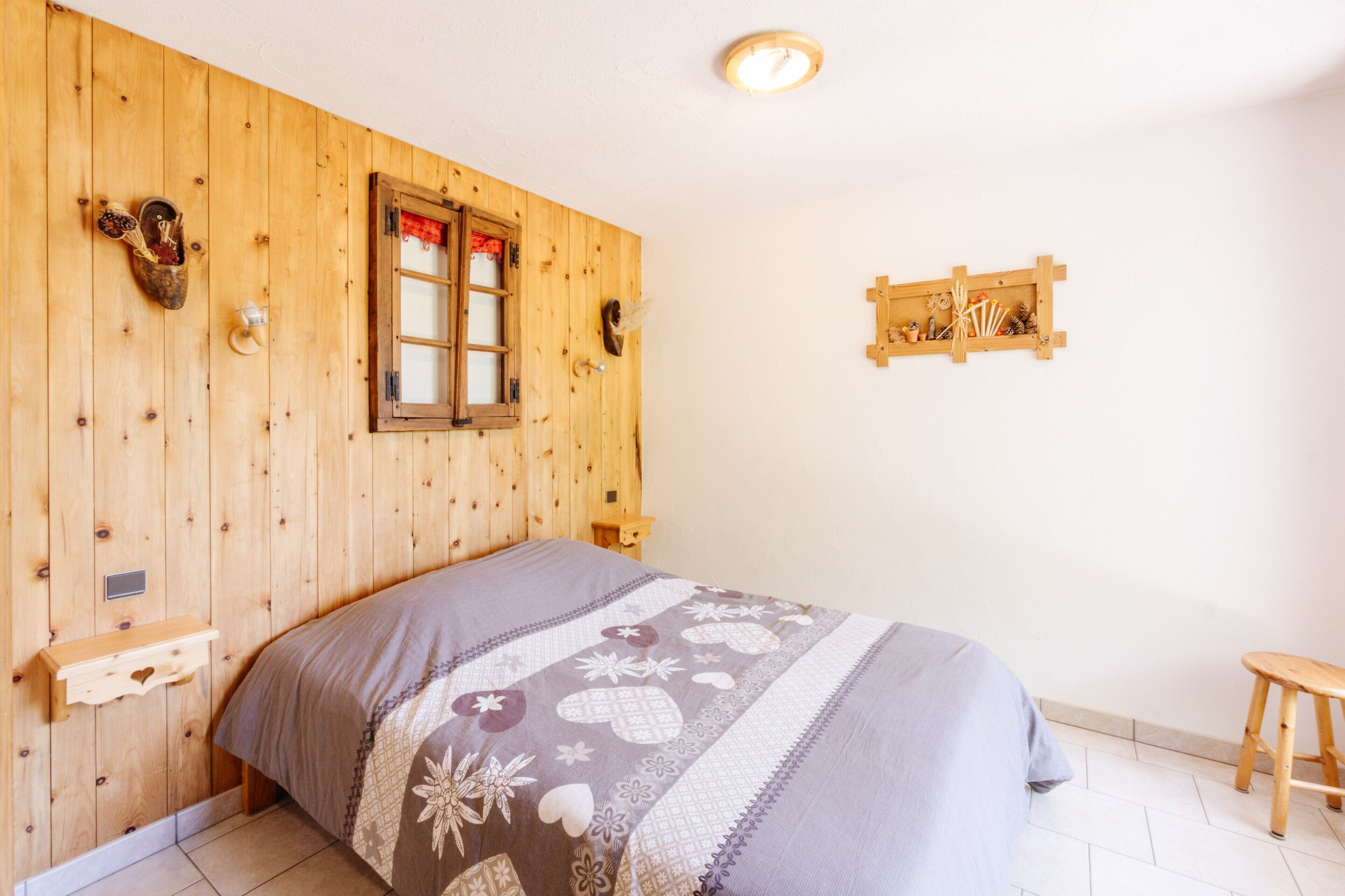 3 間睡房、熨斗/熨衫板、免費 Wi-Fi、床單