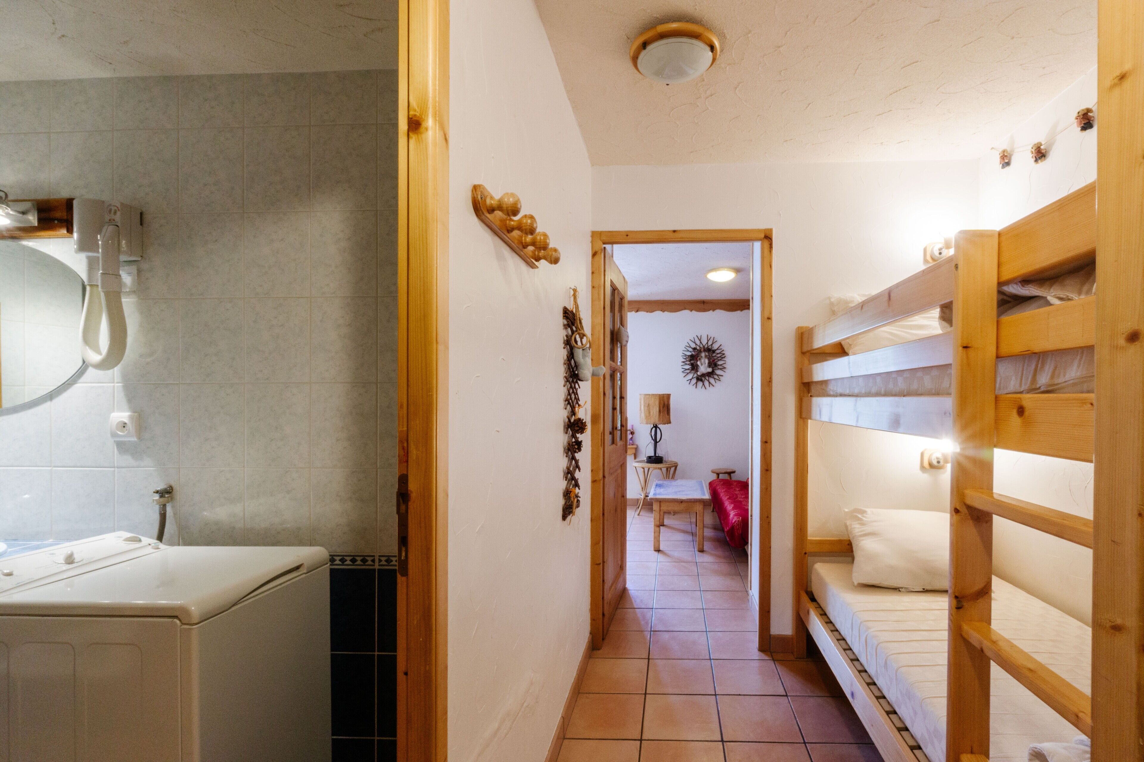 Strykjärn/strykbräda, gratis wi-fi och sängkläder