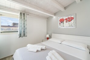 3 makuuhuonetta, ilmainen Wi-Fi, vuodevaatteet