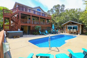 Pool - After Dune Delight - Bright and open 4 bed, 2.1 bath with pool, hot tub and TIKI BAR (Southern Shores)