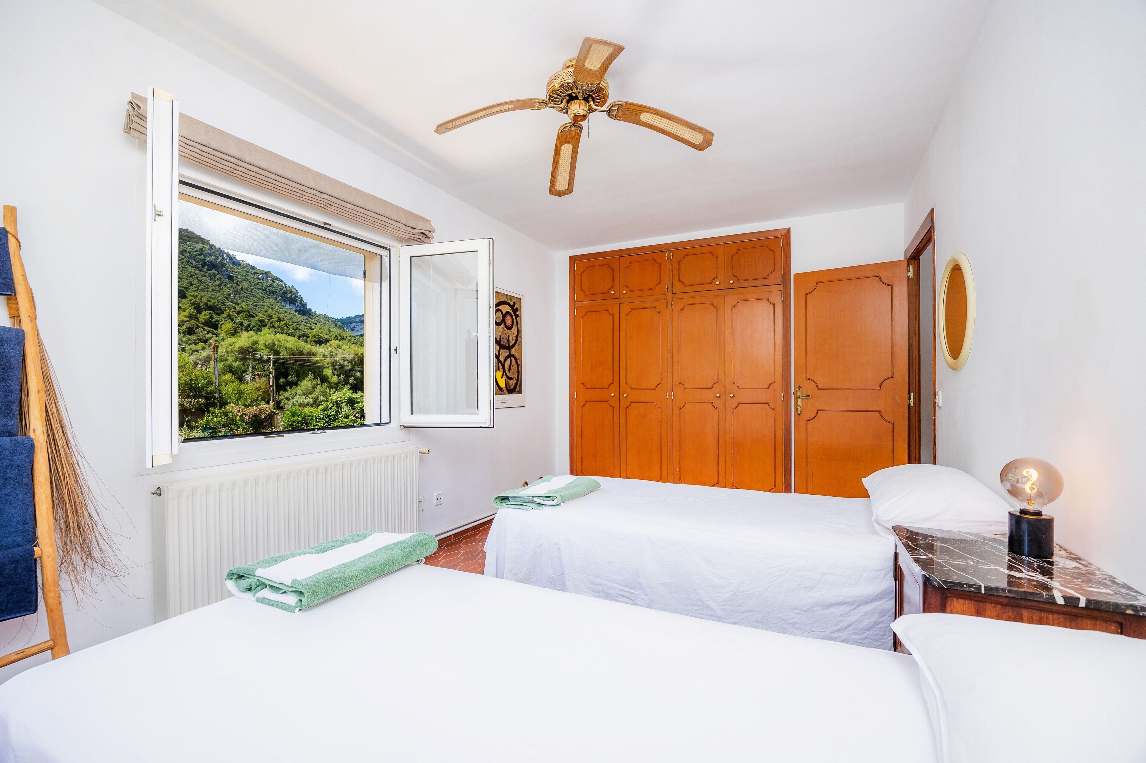 3 bedrooms, free WiFi, bed sheets