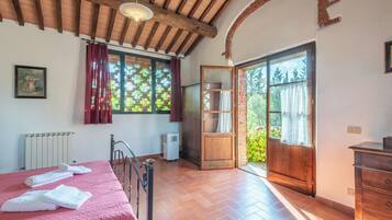 4 chambres, Wi-Fi gratuit, draps fournis