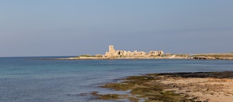 Apartment 'Capitan Trinchetto Risacca' with Balcony and Wi-Fi
