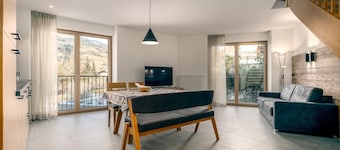 Appartement "Kanzi" avec vue sur les montagnes, jardin partagé et Wi-Fi