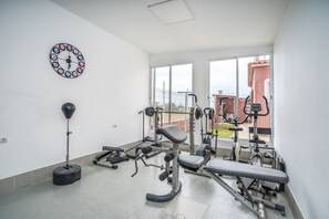 Fitness facility - Room "Galé" with Shared Pool, Wi-Fi, and Air Conditioning (Pêra)