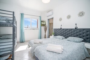 1 bedroom, iron/ironing board, free WiFi, bed sheets - Room "Salgados" with Shared Pool, Wi-Fi, and Air Conditioning (Pêra)