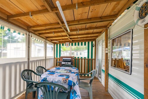 Mobile Home 'Mobilhome Mh343' with Shared Pool, Private Terrace and Private Garden