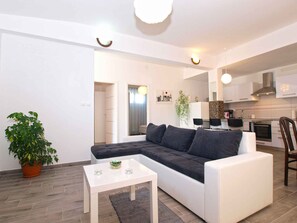 TV - Holiday apartment with air conditioning (Fažana)
