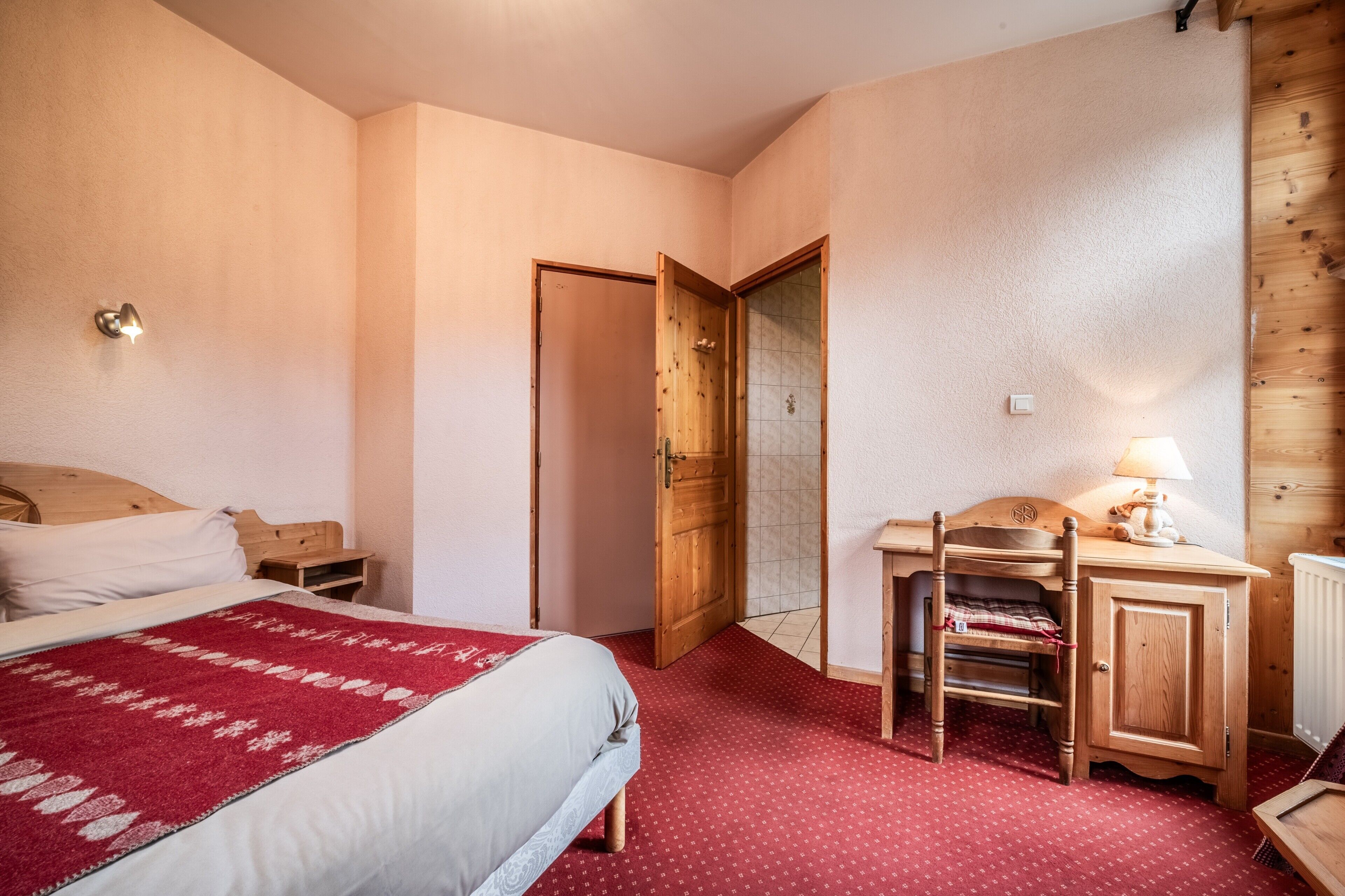 3 bedrooms, free WiFi, bed sheets