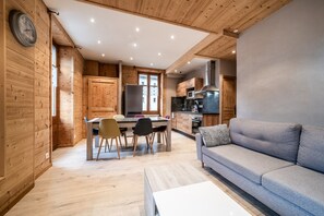 TV - Apartment 'Apartment 3 in the Abbey - Maxit' with Wi-Fi (Abondance)