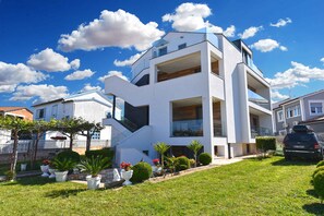 Exterior - Holiday apartment with air conditioning (Fažana)