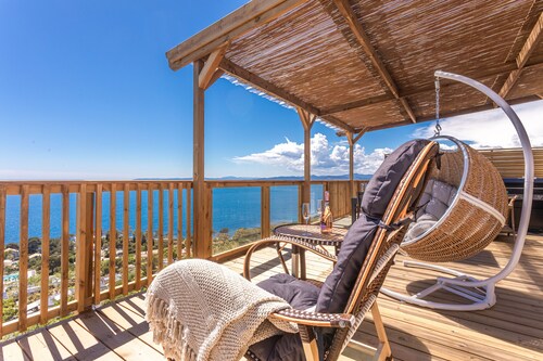 Bungalow 'Domaine Ile D'or, Segur 8' avec vue sur la mer, piscine partagée et terrasse privée