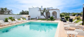 Villa 'Città Bianca' con piscina privada, Wi-Fi y aire acondicionado