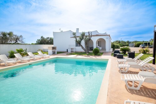 Villa 'Città Bianca' mit privatem Pool, WLAN und Klimaanlage