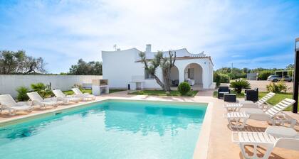 Villa 'Città Bianca' mit privatem Pool, WLAN und Klimaanlage