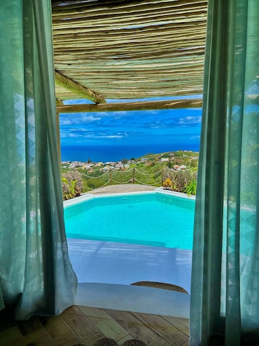 Vacation Villa 'Ocean Breeze' with Sea View, Private Pool and Wi-Fi