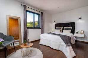 3 chambres, Wi-Fi gratuit, draps fournis