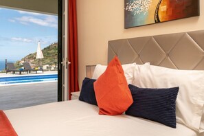 4 chambres, fer et planche à repasser, Wi-Fi gratuit, draps fournis