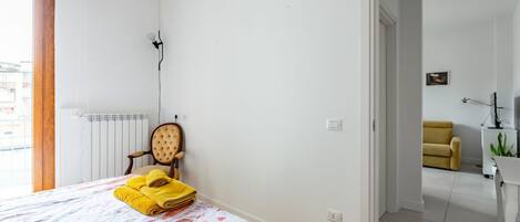 1 camera, ferro/asse da stiro, Wi-Fi, lenzuola