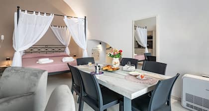 GuestHost - La Torretta Home - Stylish & Central Studio