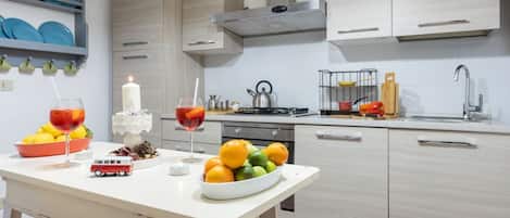 Fridge, microwave, oven, stovetop