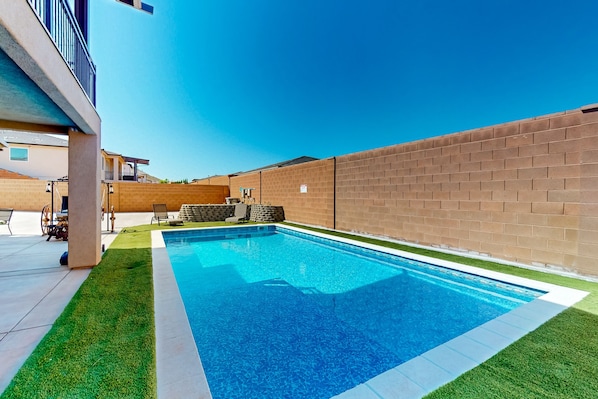 Opvarmet pool