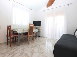 Interior - Holiday apartment with air conditioning (Fažana)