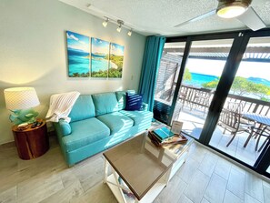Smart-TV, Bücher, Arbeitsbereiche