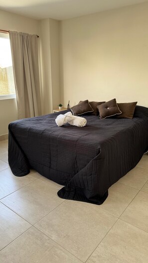 1 chambre, bureau, Wi-Fi, literie fournie