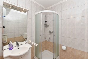 Douche, bidet
