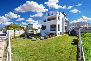 Exterior - Holiday apartment with air conditioning (Fažana)