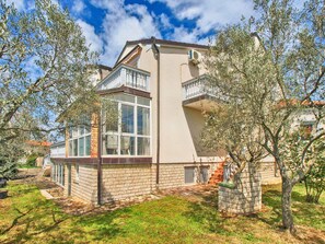 Exterior - Holiday apartment with air conditioning (Fažana)