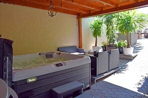 Terrace/patio - Holiday apartment with air conditioning and luxurious furnishings (Siófok)