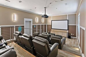 Interior - Sunshine Haven: 2BR w/Pool, Theater, Gym, Tennis (Jacksonville)