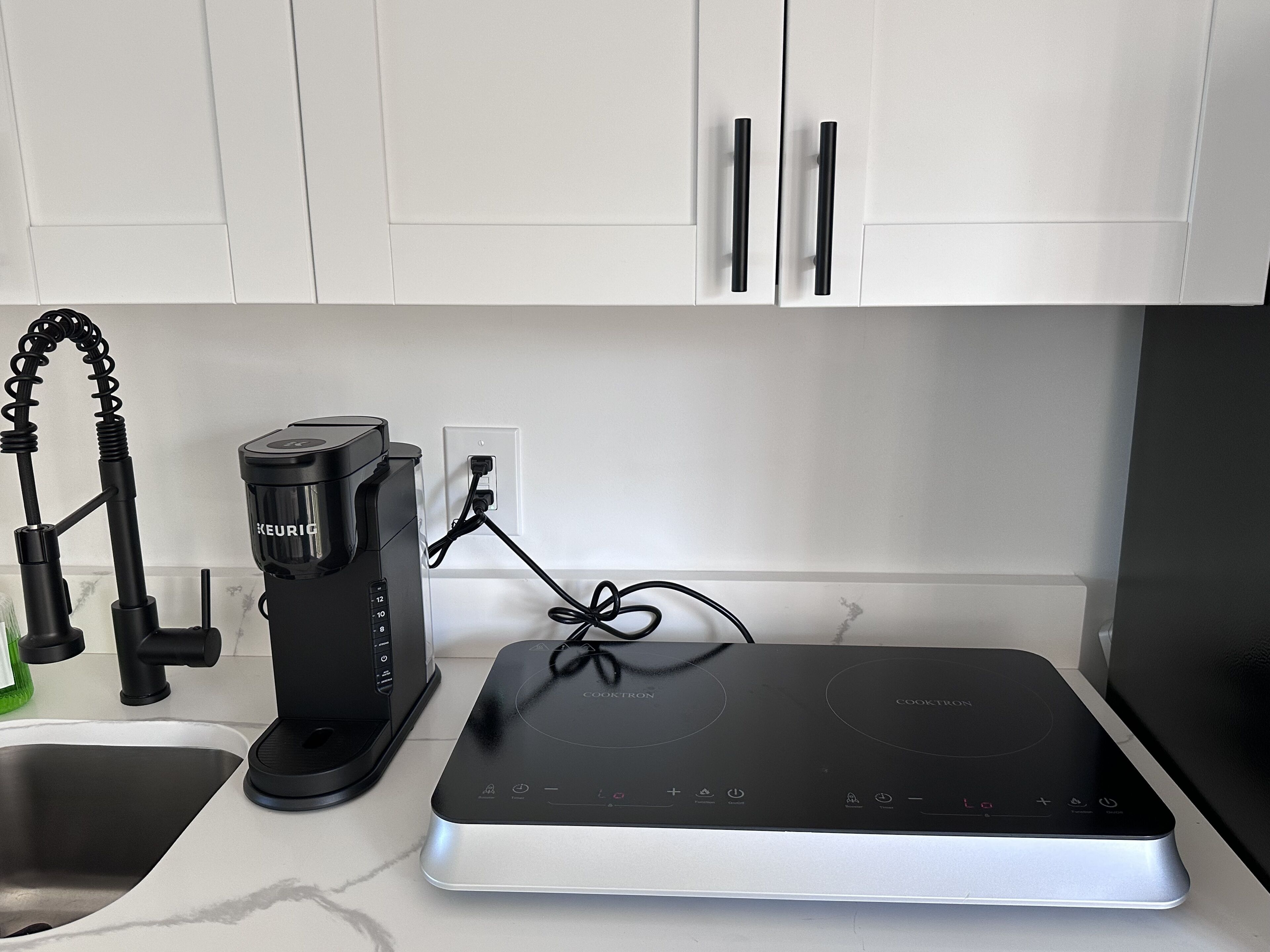 Fridge, microwave, stovetop, coffee/tea maker