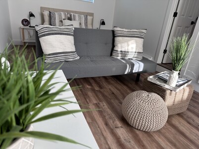 Cozy Guest House in Fort Lauderdale: Escape to Serenity!