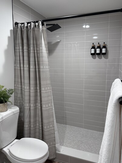 Cozy Guest House in Fort Lauderdale: Escape to Serenity!