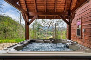 Bain à remous extérieur