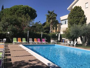 Pool - Holiday apartment with balcony and pool (Loano)