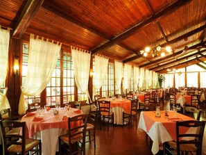 Dining - Mobilehome with air conditioning, terrace and pool (Villanova d'Albenga)