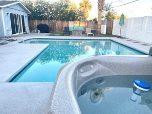 Outdoor pool - Upscale Entire Home with Pool & Spa - Scottsdale (Scottsdale)