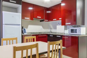 Fridge, microwave, coffee/tea maker, toaster