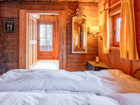 4 bedrooms, internet