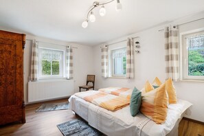 2 habitaciones, tabla de planchar con plancha y wifi gratis 