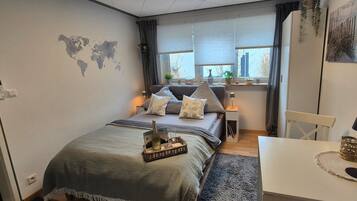 1 Schlafzimmer, Bügeleisen/Bügelbrett, kostenloses WLAN, Bettwäsche