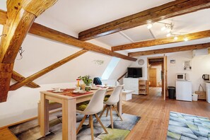 Dining - Apartment 'Augustusberg' with Mountain View, Private Terrace and Wi-Fi (Bad Gottleuba-Berggießhübel)