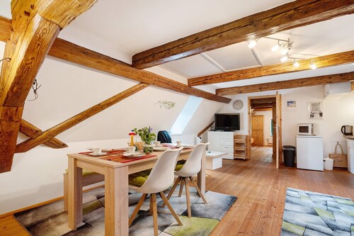 Ferienwohnung 'Augustusberg' mit Bergblick, privater Terrasse und WLAN