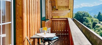 Apartment 'Haus Rosenheim' with Mountain View, Balcony and Wi-Fi