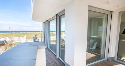 Apartment 'Ferienwohnung Backbord' with Sea View, Shared Garden and Wi-Fi